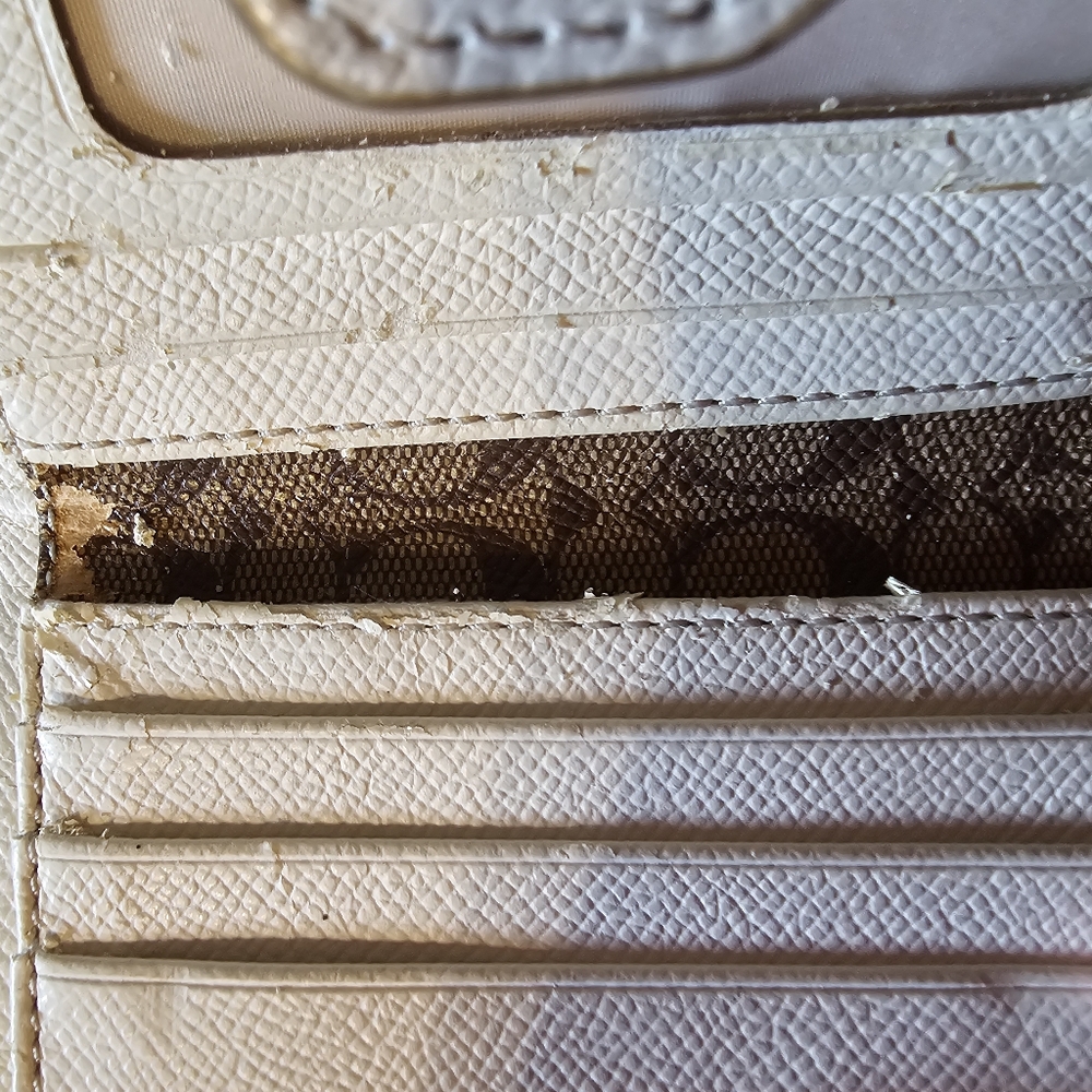 Coach Small Zip Wallet - Picture 2 of 12